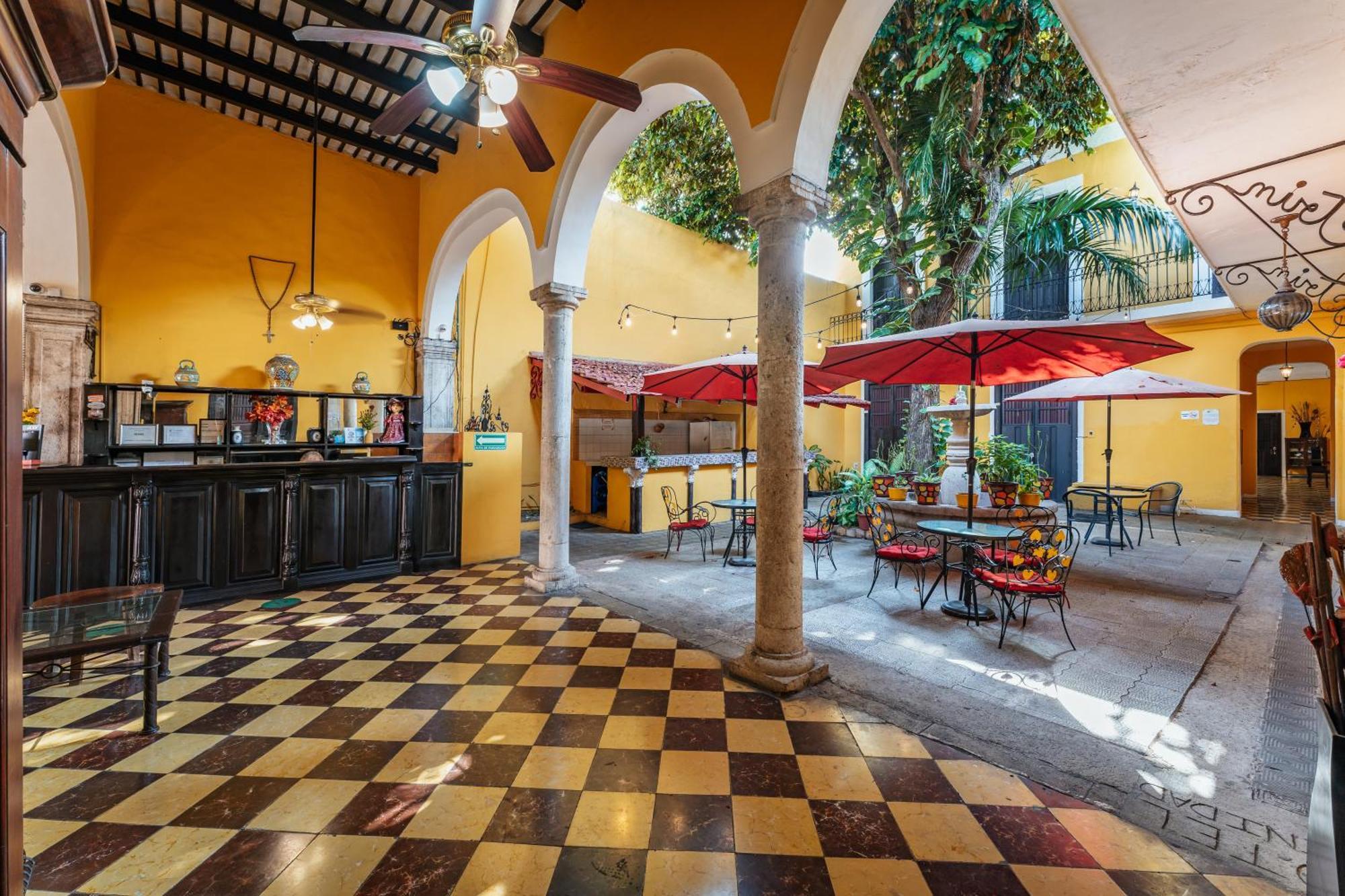 Hotel Santiago Merida Exterior photo